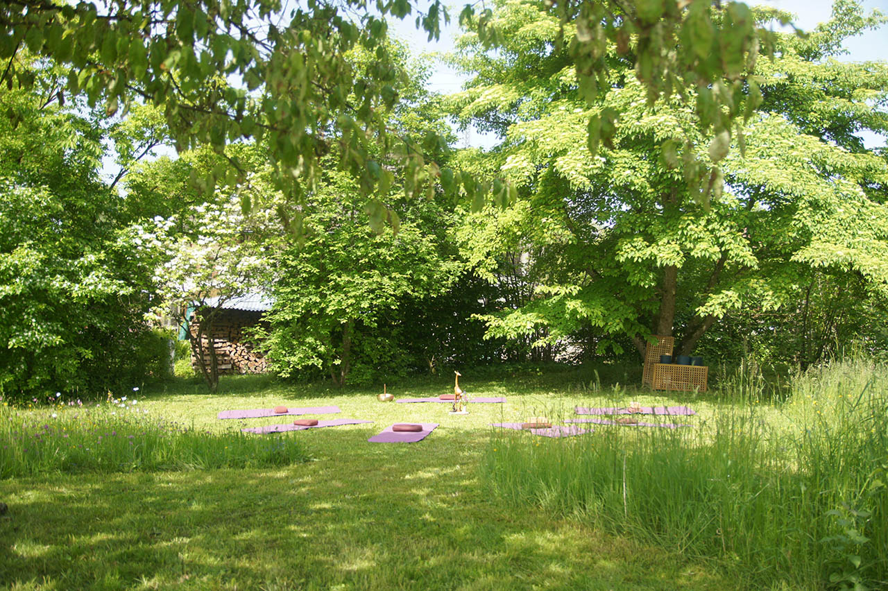 Lützelhuus Raum für Yoga im Garten 05-2023