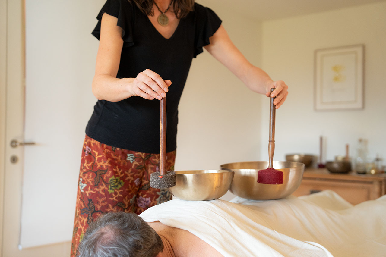 Heike Klingebiel Massage Klangschale
